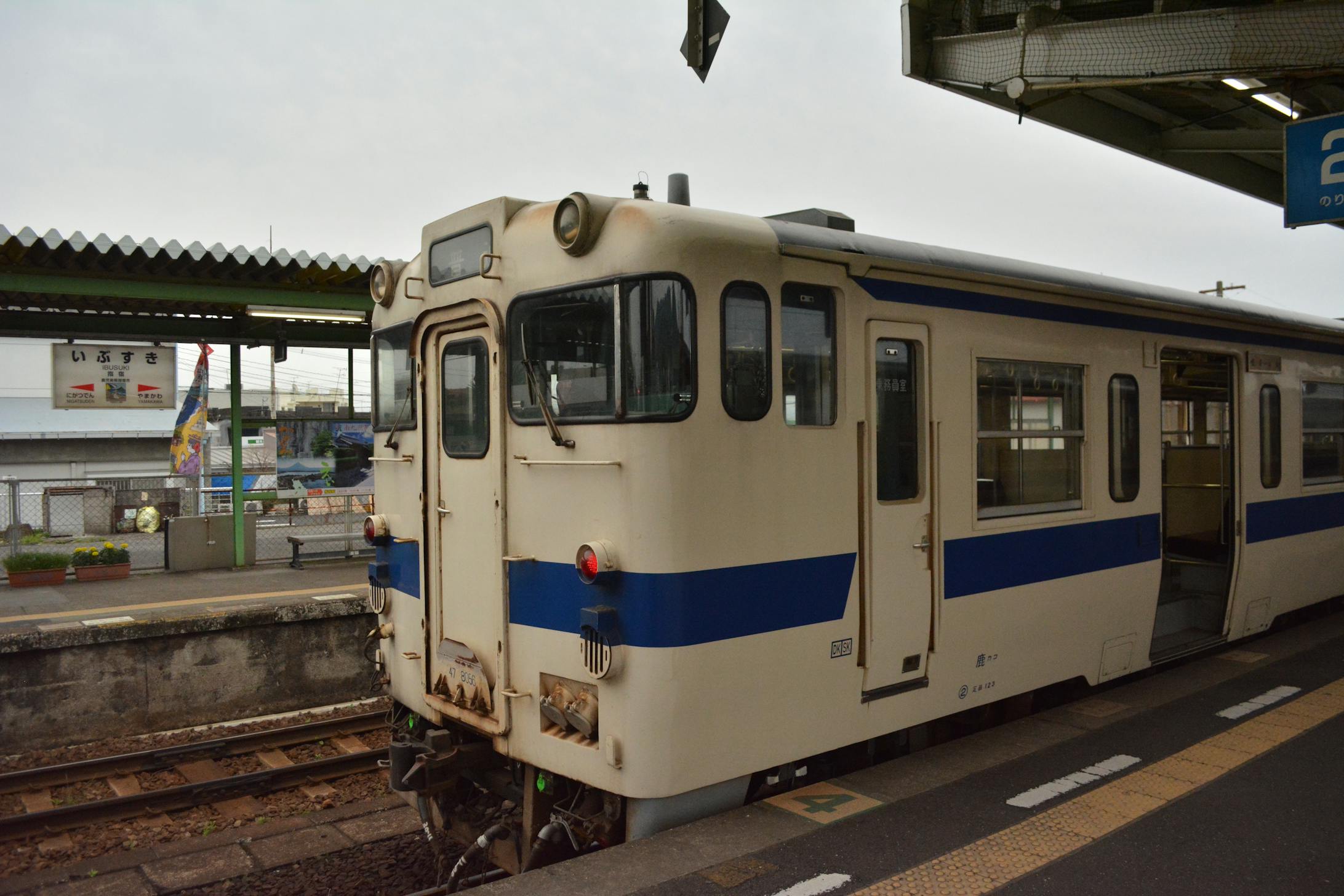 834 834