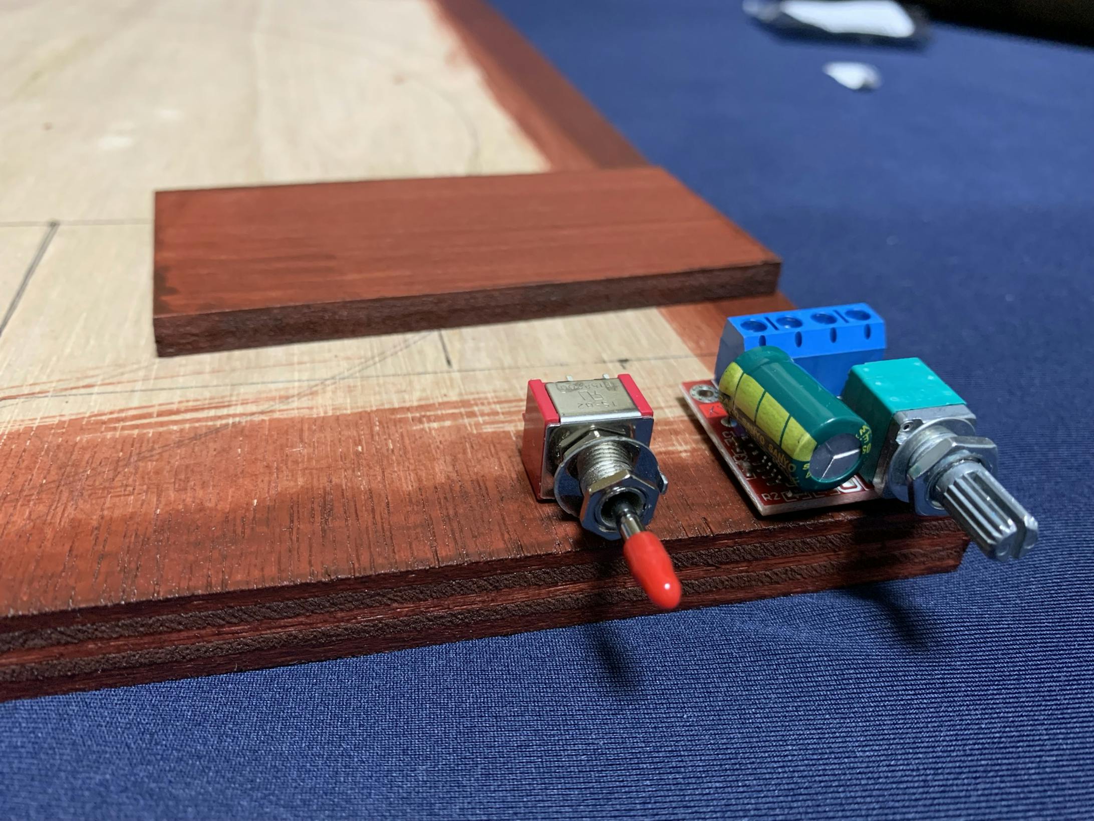 こんな感じでつけていきます。 こんな感じでつけていきます。