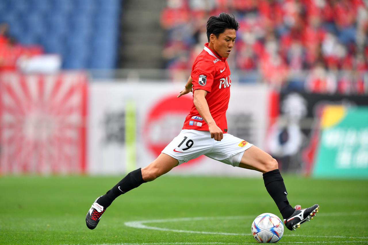 🤍 シンプル系、サッカーマガジンweb