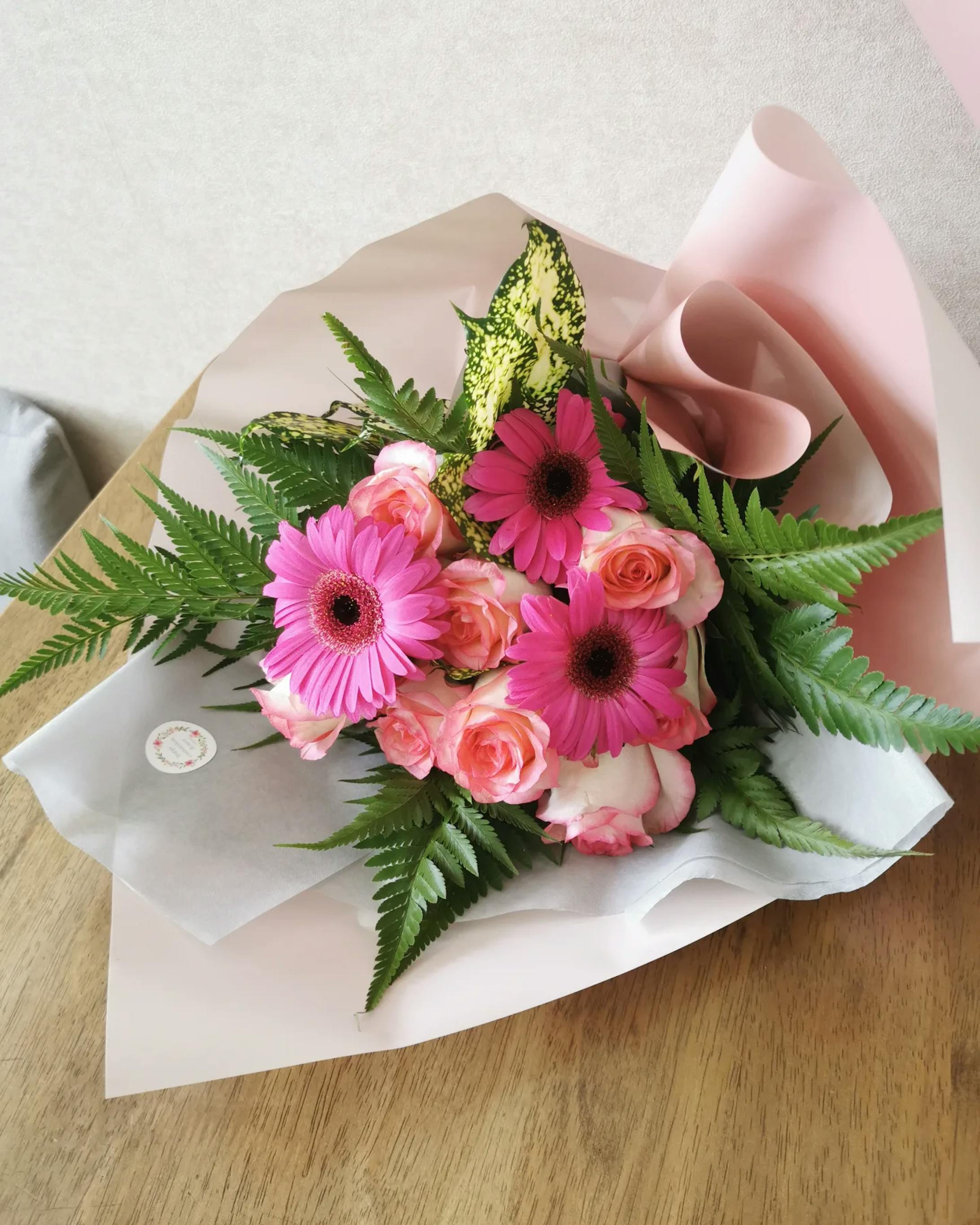 9 Roses Bouquet