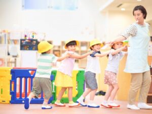 3歳児の発達の特徴とは？発達目安やオススメの遊びも紹介！ | 幼児プログラミングの世界
