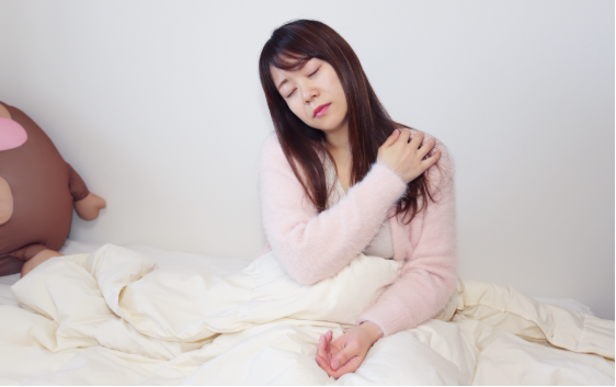 【ライディング記事】明日の私をちょっと好きになる。 心地いい目覚めを育む夜の“ゆる”新習慣-1
