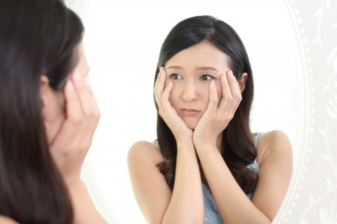 頬の毛穴黒ずみ｜原因＆すぐに実行できる解消法を解説！ : Health & Beautyの主通路