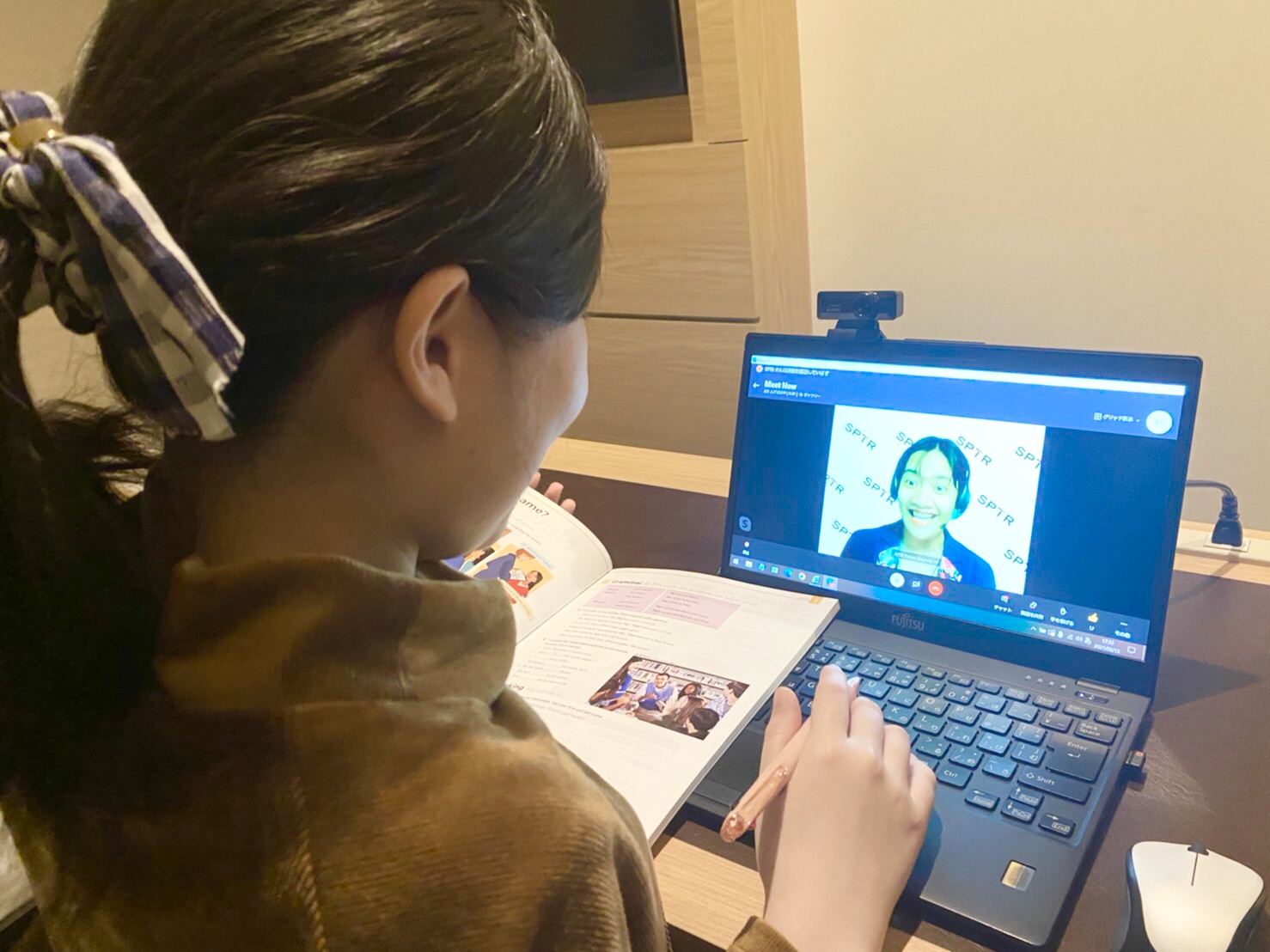 【体験レビュー】5つのお悩みを解消！オンライン英会話スパトレの口コミ・評判は？ | おとな英語