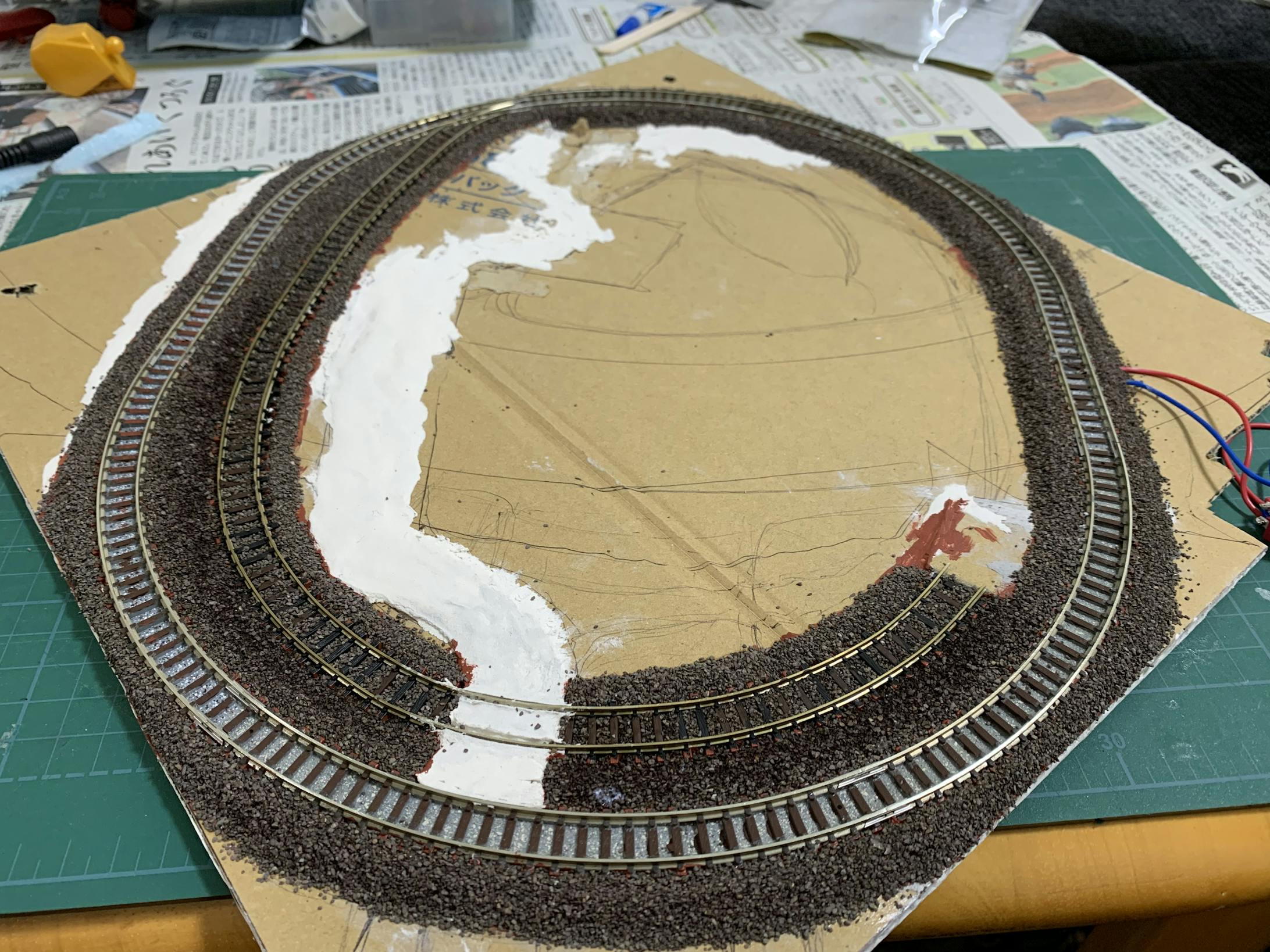 バラストを撒くと雰囲気が出るのでテンションが上がります。 バラストを撒くと雰囲気が出るのでテンションが上がります。