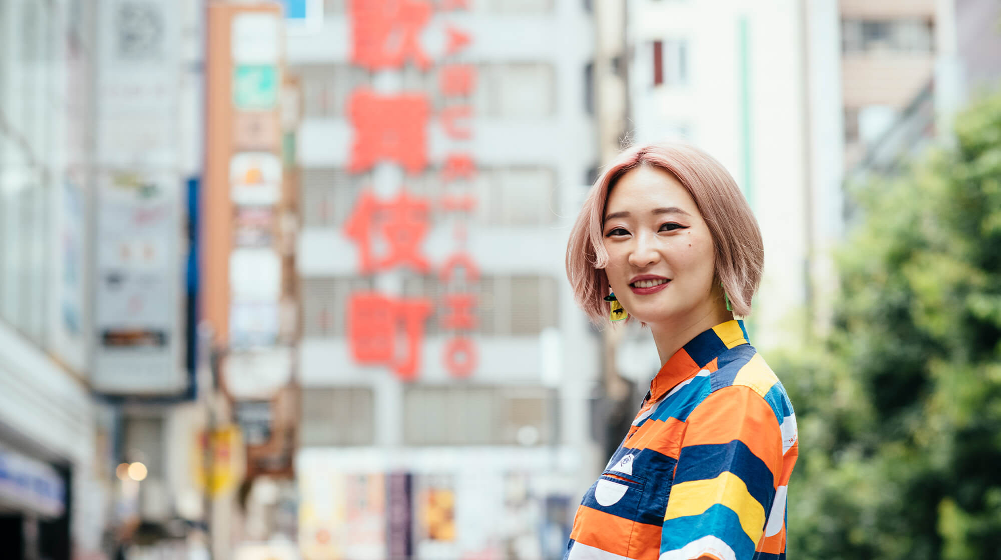 ファッションデザイナー、少女