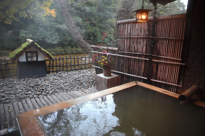 私のマイクロツーリズム宿泊編〜奥三河の秘湯・湯谷温泉「はづ木」漢方薬膳料理と温泉を楽しむ"お籠り旅"〜 | たびこふれ