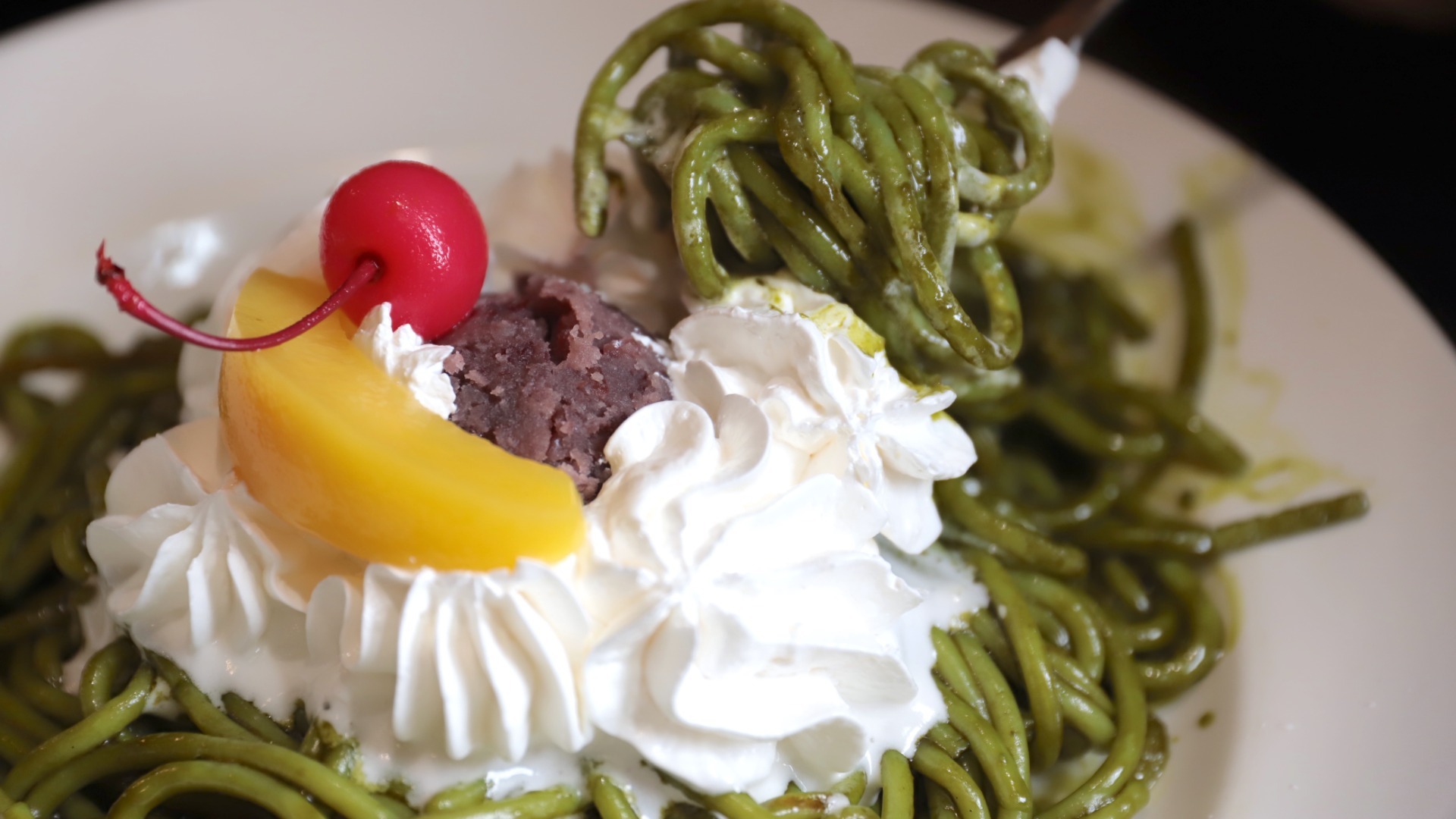 【名古屋市昭和区】名古屋が誇る奇抜グルメの金字塔「喫茶マウンテン」へ登頂〜庭編〜 - 土庄雄平 | Yahoo! JAPAN クリエイターズプログラム