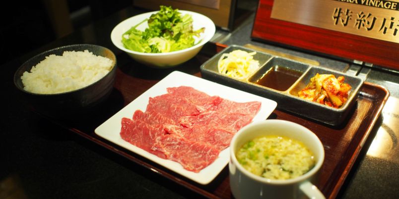 2000円台で黒毛和牛の最高峰「田村牛」を堪能！虎ノ門「焼肉 たまき家」の贅沢ランチに舌鼓｜るるぶ&more.