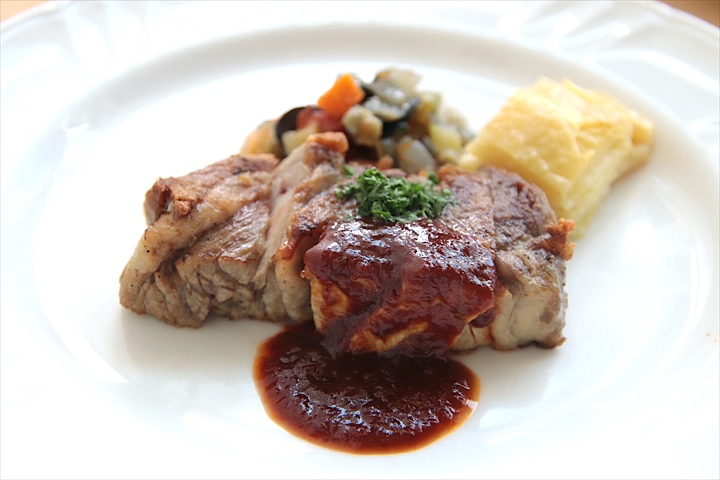 羊蹄山ビューを楽しむカフェレストラン「le mantaro（ル マンタロウ）」空間演出と絶品ランチで話題の人気店