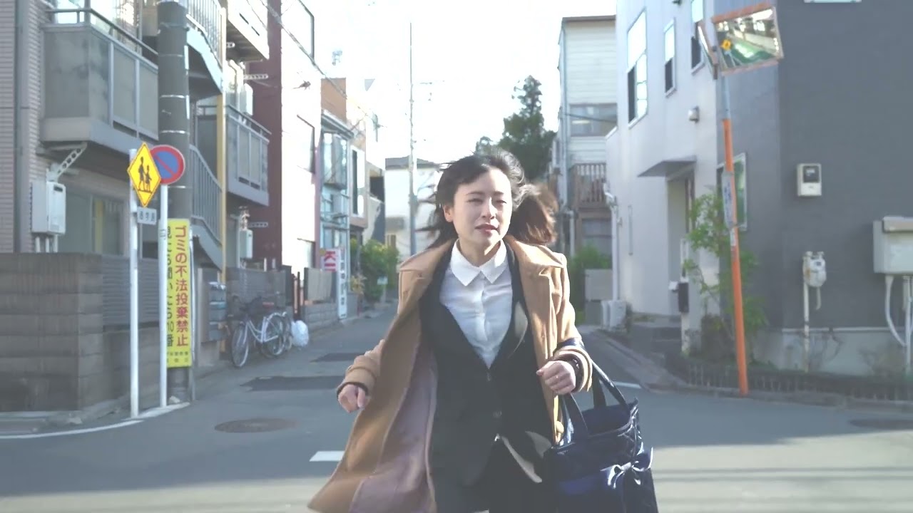 漫画、インタビュー動画