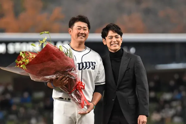 松坂大輔の引退セレモニーに、イチロー、妻夫木聡ら豪華ゲストが登場　「野球を勉強して、再び戻って来られるように努力します」 | WEBザテレビジョン