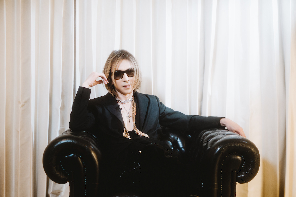 YOSHIKI、多岐に渡るプロデュースワークが音楽に与える影響とは　ワインから映画監督まで、幅広く手がける理由