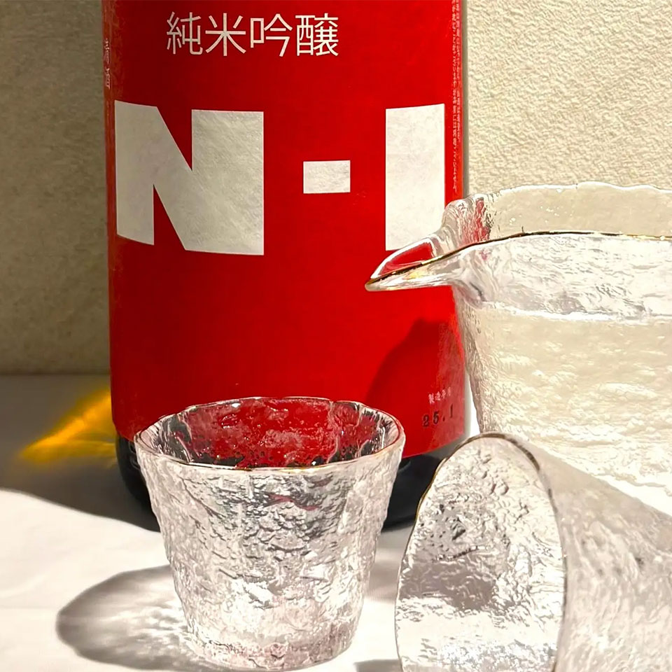 「美味しい」の先にある価値を伝える株式会社N・Iが挑戦する[完全オリジナル]日本酒 | Sake World