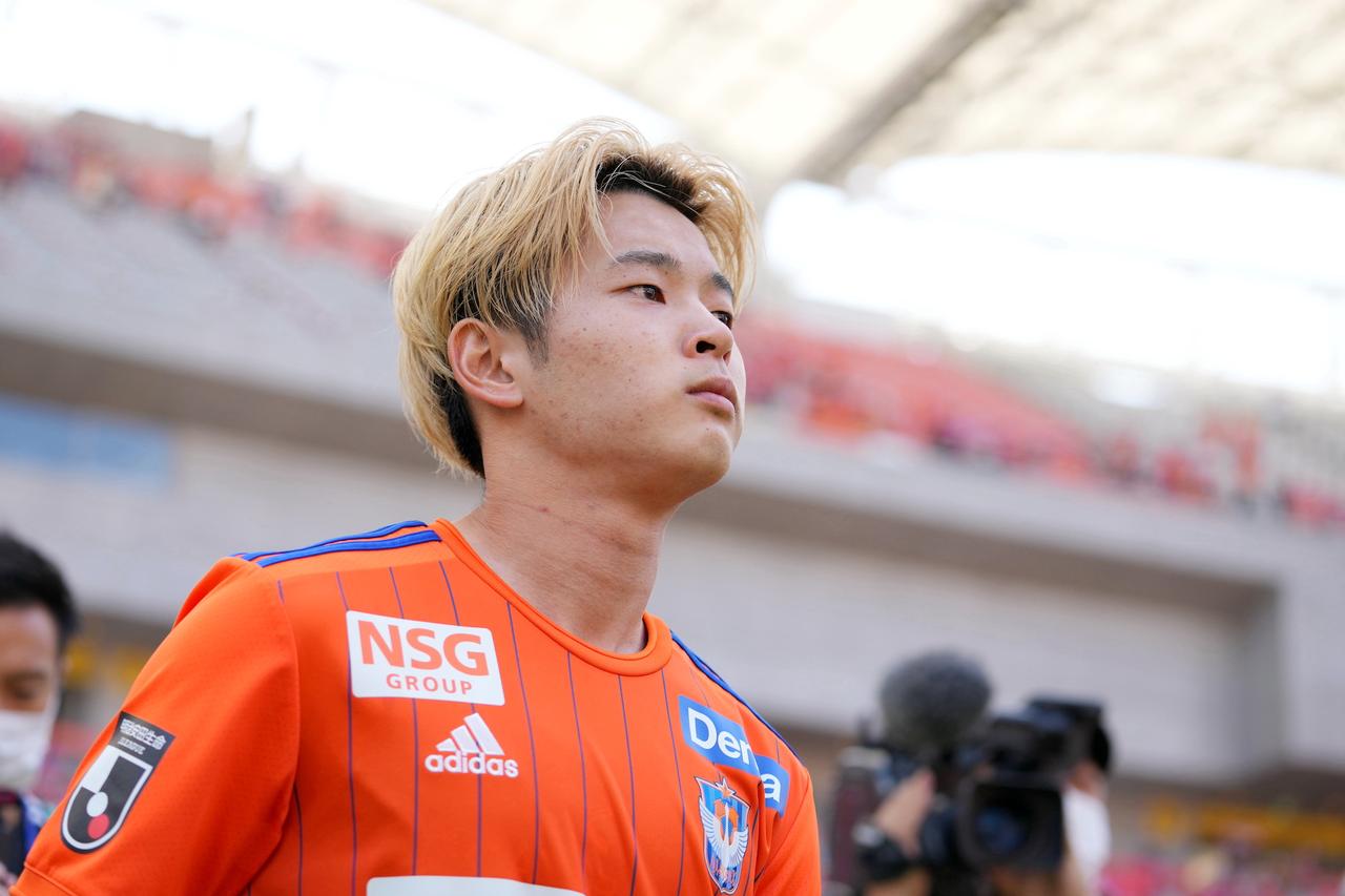 【新潟】MF本間至恩がクラブ・ブルージュと正式契約！「ベルギーからいい報告を届けられるように」 - サッカーマガジンWEB