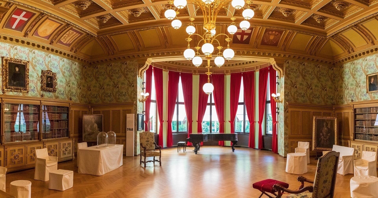 【 20代女子におすすめ 】普段使いできる！きれいめ系フォーマルワンピースブランド5選｜和澄しゃいん