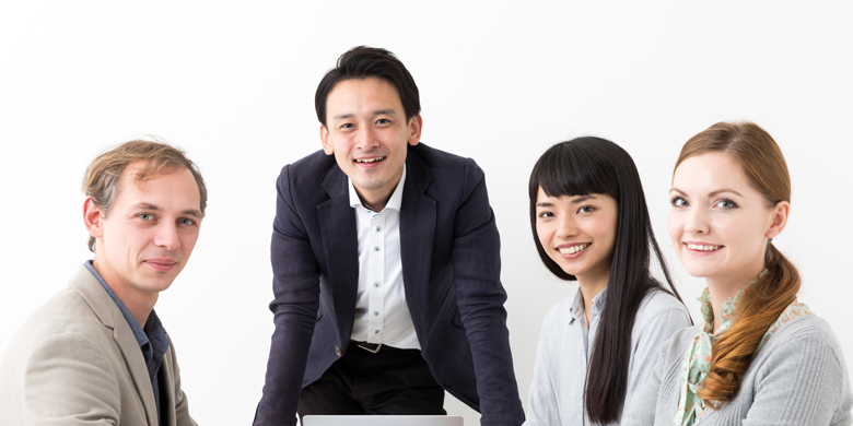 通訳の仕事とは？通訳の仕事の種類・仕事内容をはじめ、給与や年収についても解説！