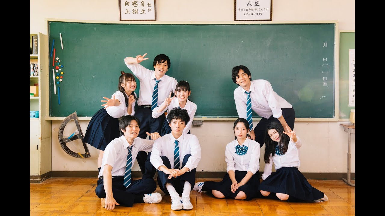女性、青年