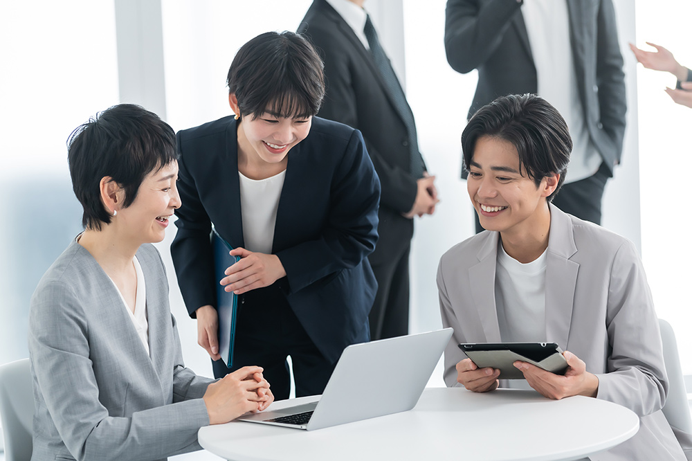 キャリアの実｜実業之日本社出版社との提携メディア キャリアに関するお役立ち情報を提供