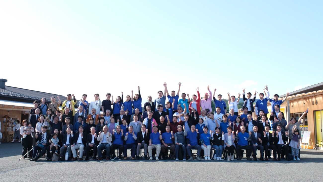 「瓦礫の中で闇市しよう」福興市を支えた全国の商店街の仲間の想い - 南三陸なう