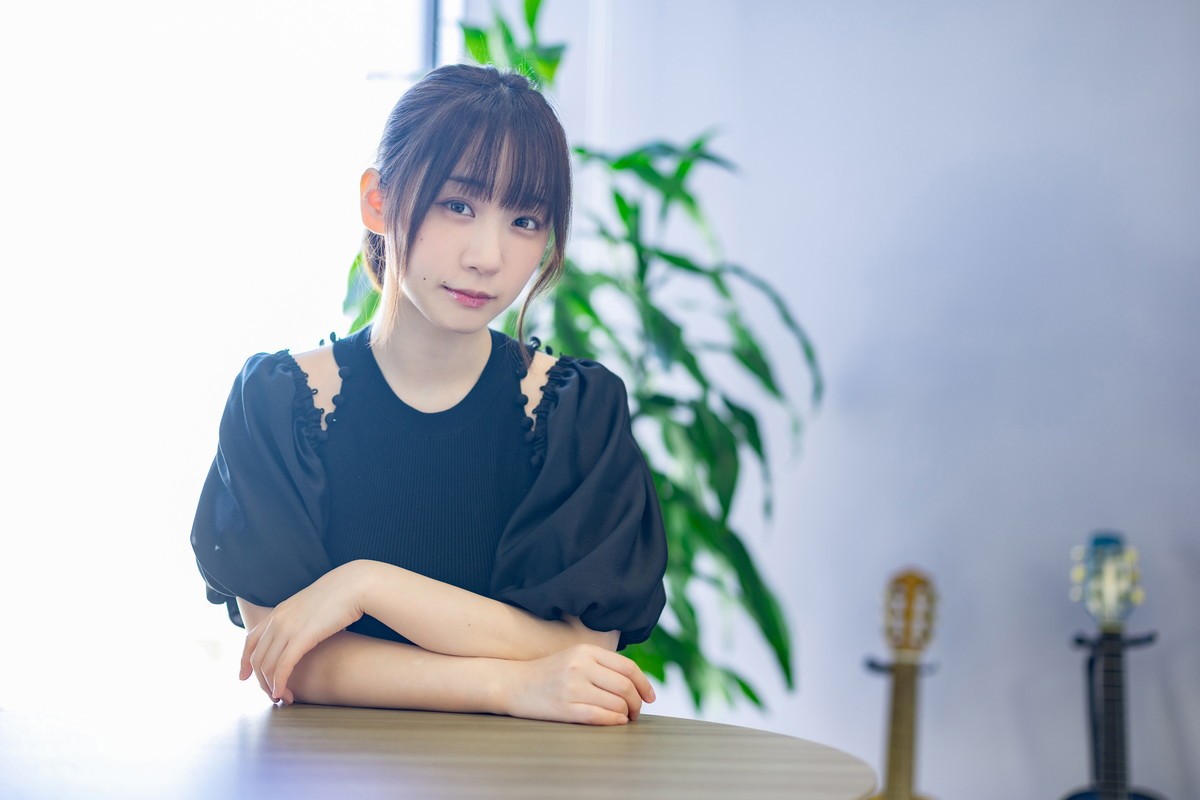 「私は“伊織もえ”のコントローラーを握っている」雑誌表紙や自主制作写真集でグラビアを飾り続ける伊織もえロングインタビュー | ダ・ヴィンチWeb