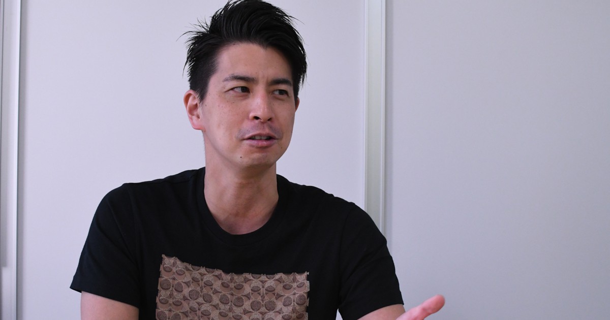 Clubhouseは終わらない？：なぜ人はSNSでプロフィールを「盛る」のか？「プロフィールいじり芸」で大人気の「クラブハウサー」が語る「映え文化」への違和感 | 週刊エコノミスト Online