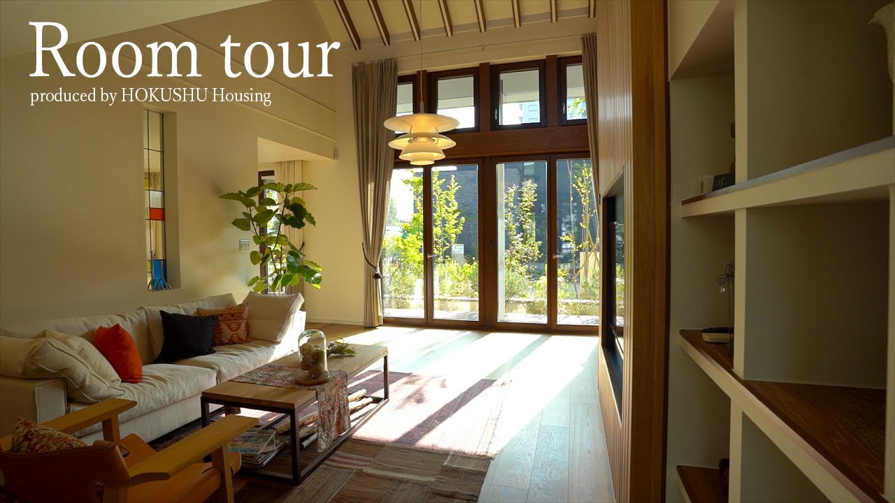 レタッチ、オープニング