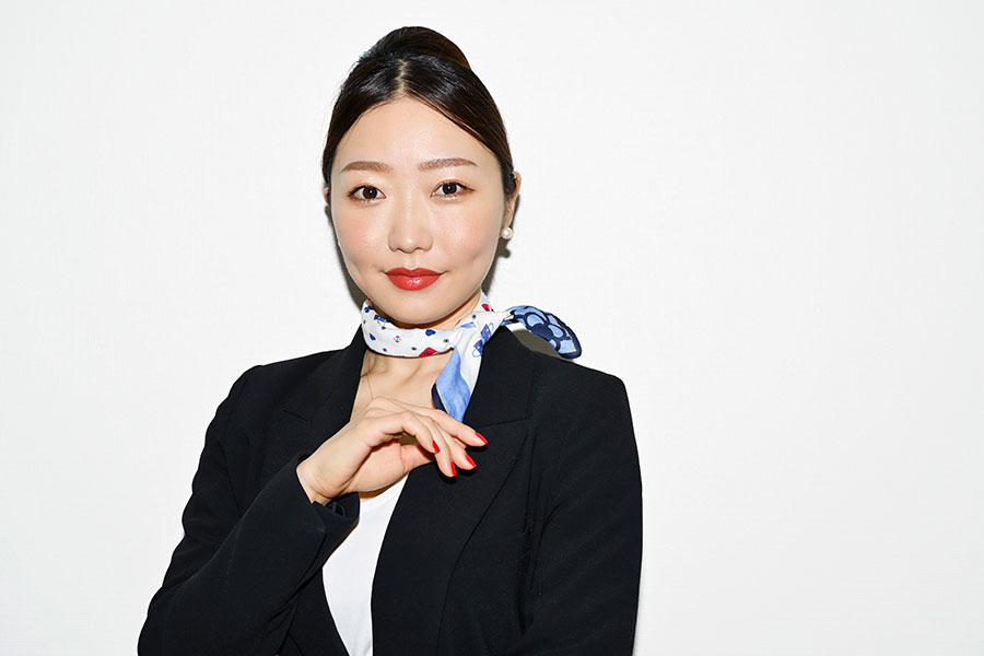 クセになるネタがバズリ中、元ＣＡ芸人のＣＲＡＺＹ ＣＯＣＯって？ » Lmaga.jp