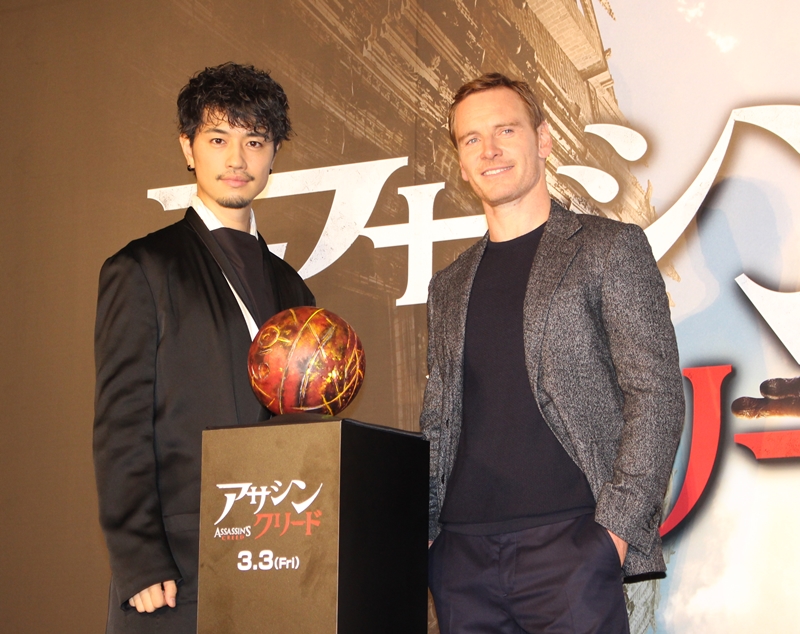 声優、文房具
