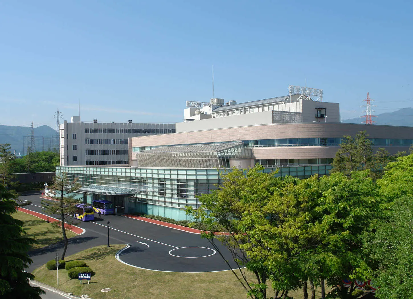 松本歯科大学銀座8丁目クリニック｜インプラント 口腔外科 矯正歯科 歯内治療 歯周治療 ｜歯科大学病院｜東京 銀座 新橋 中央区