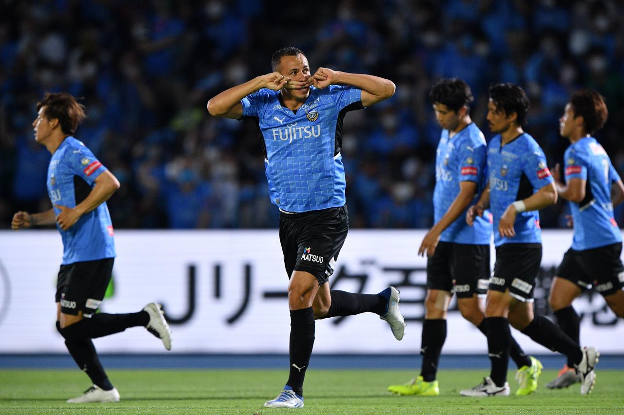 川崎Fが「楽しかった」4ゴールでスカッと勝利。G大阪は8試合勝ち星なしで「はね返すパワーが…」◎J1第21節 - サッカーマガジンWEB