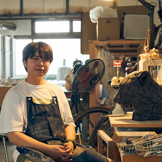 触れる距離で、野生動物に会いたい。
彫刻家・瀬戸優が語る創作の原点
 | Article | caravan まだ知らない、世界の色を。｜双日株式会社｜Sojitz Corporation