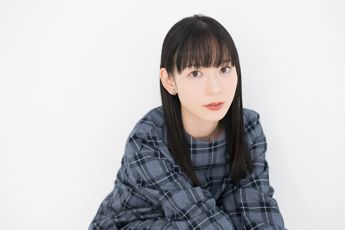 てて、インタビュー