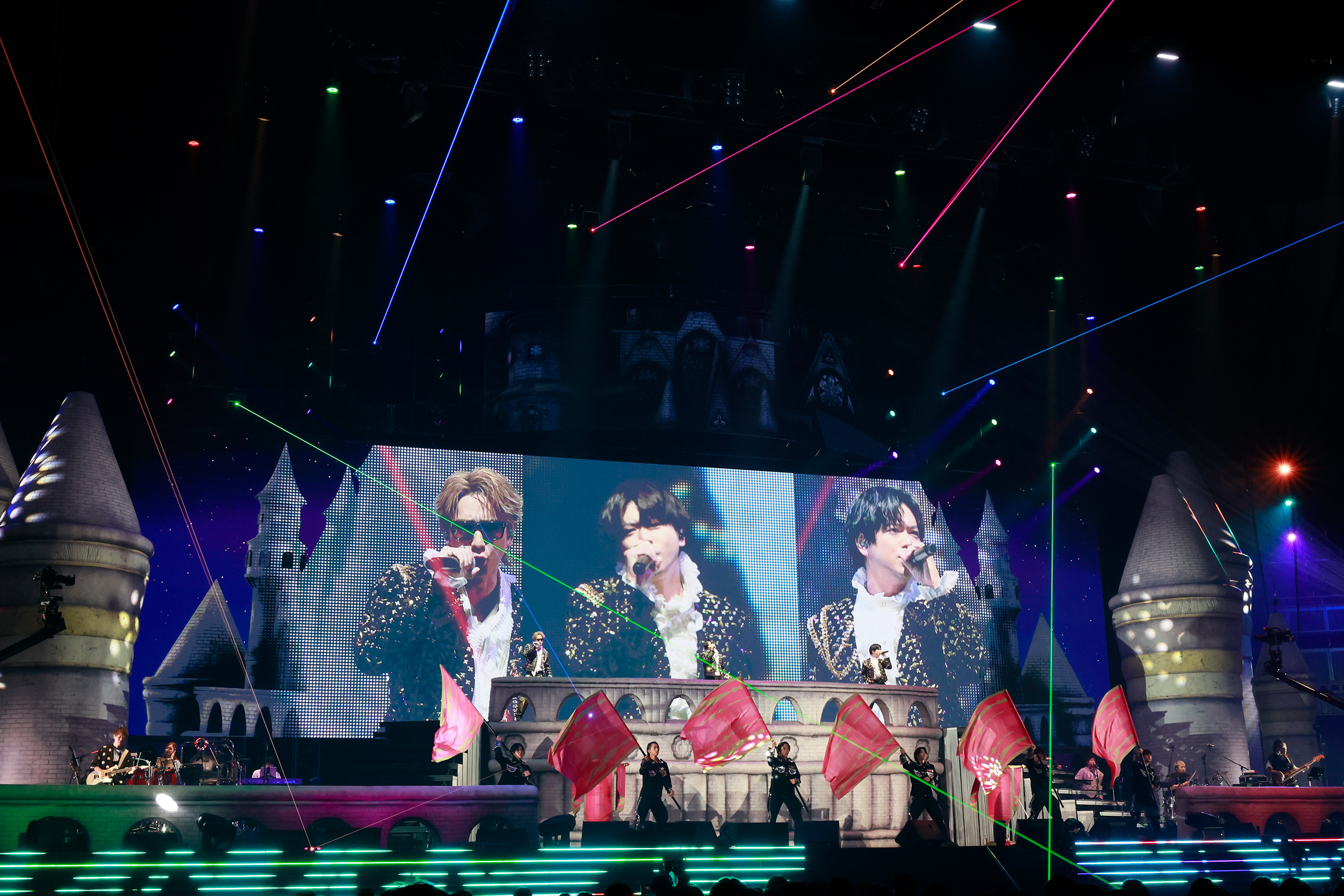 【ライブレポート】NEWS、「新しい自分に変身して一生懸命生きてこうぜ！」