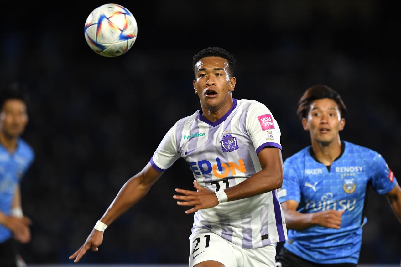 【広島】住吉ジェラニレショーンの悔しすぎる4失点。｢あのPKのシーンは予想外のパスで、やられたなという感じ｣ - サッカーマガジンWEB