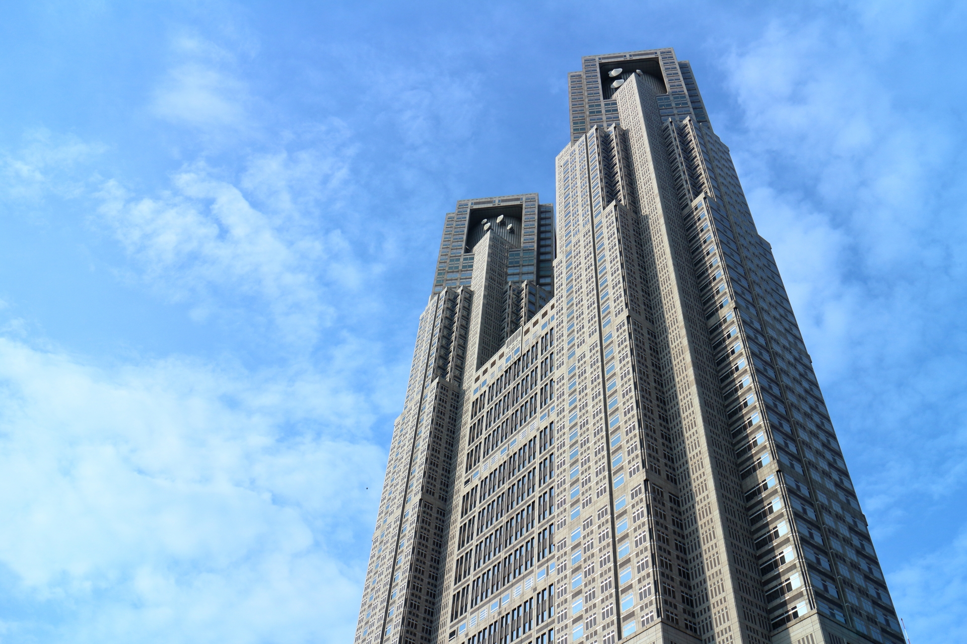 【公務員になる】転職の疑問を解決し理想の生活を手にしよう｜winnova