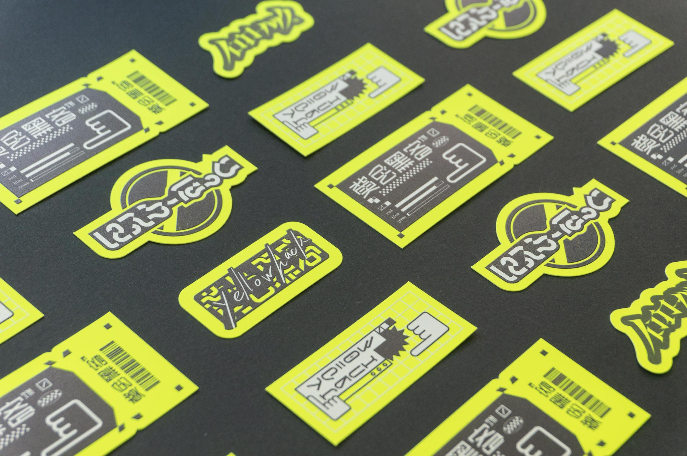 蛍光紙を使用したステッカー-1