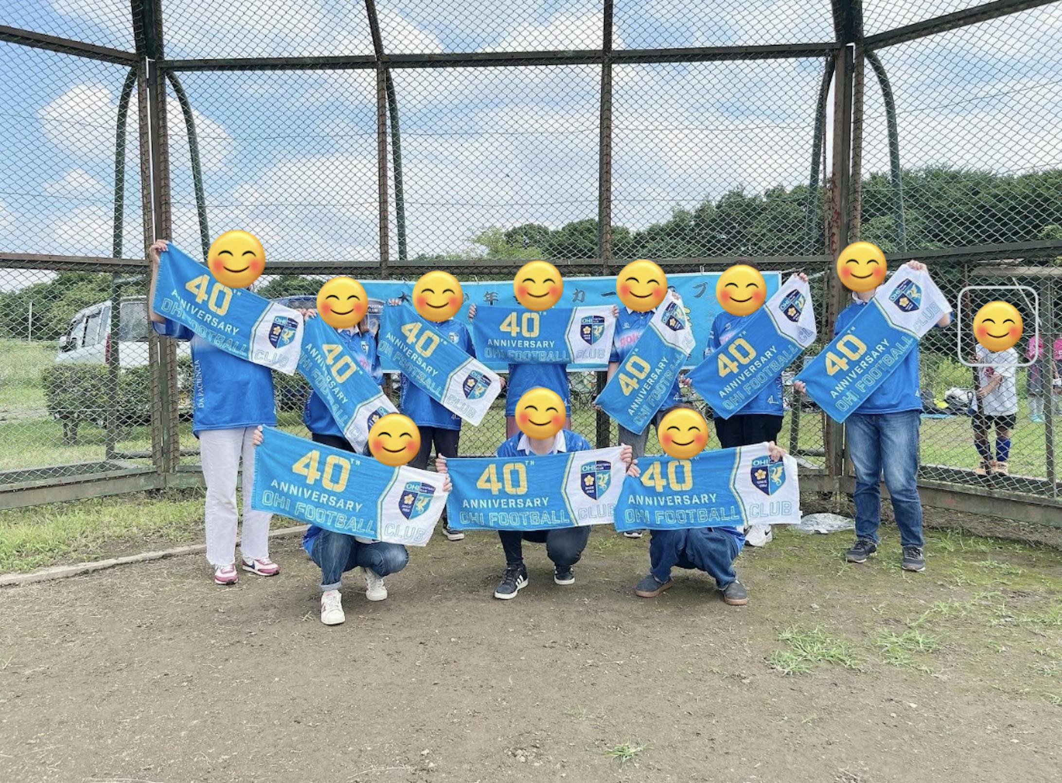 保護者様やコーチ陣から「私たちも欲しい!」との声が上がり、購入希望者を募り追加生産に至りました。嬉しい限りです。 保護者様やコーチ陣から「私たちも欲しい!」との声が上がり、購入希望者を募り追加生産に至りました。嬉しい限りです。