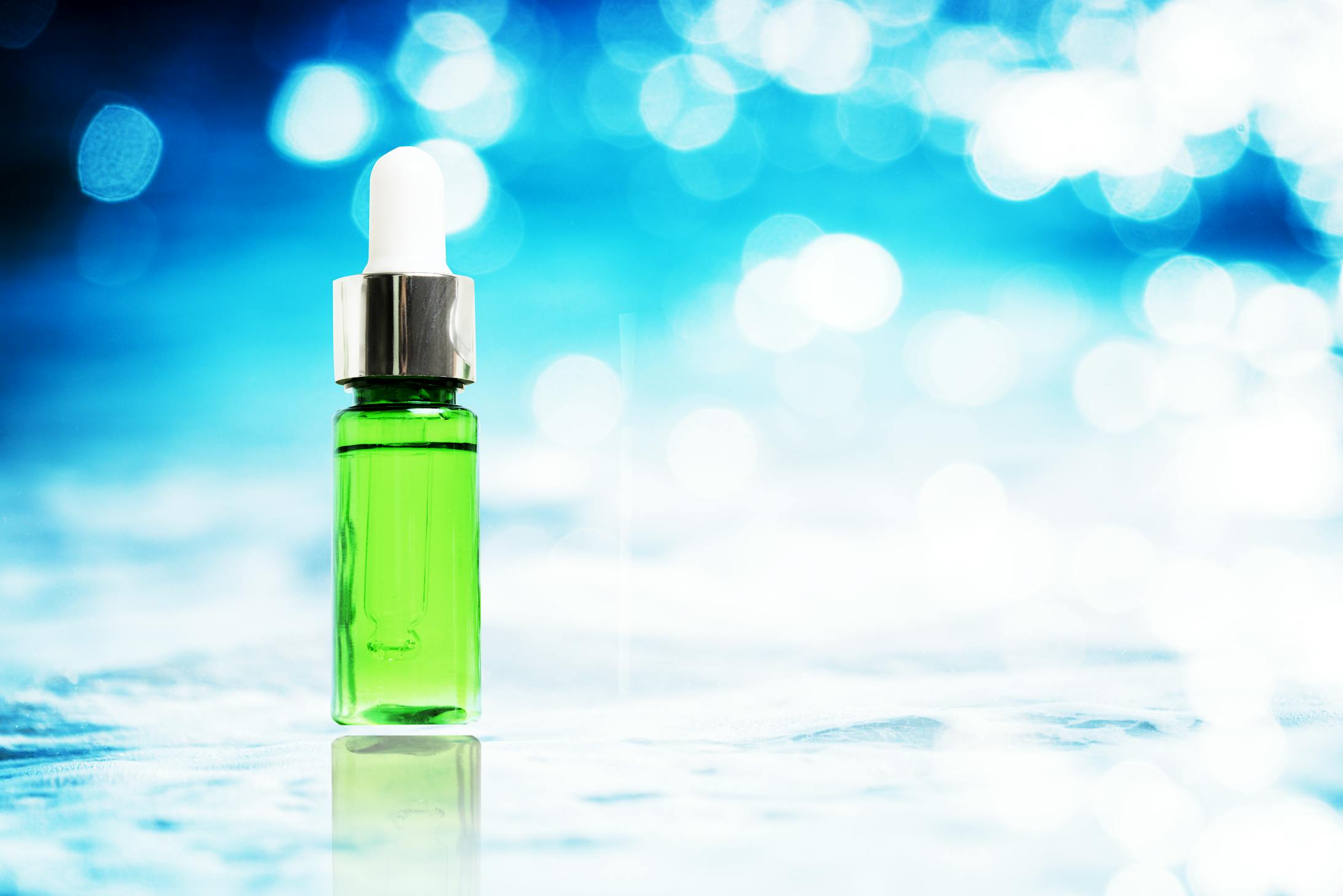 画像＊美容液ボトル-1