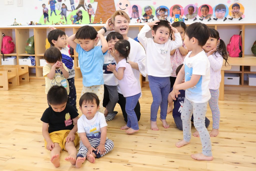 [PR]カリスマ現役保育士てぃ先生と考案！乳幼児向けのシャンプー遊びで、大切な生活習慣を保育園で身に付けよう