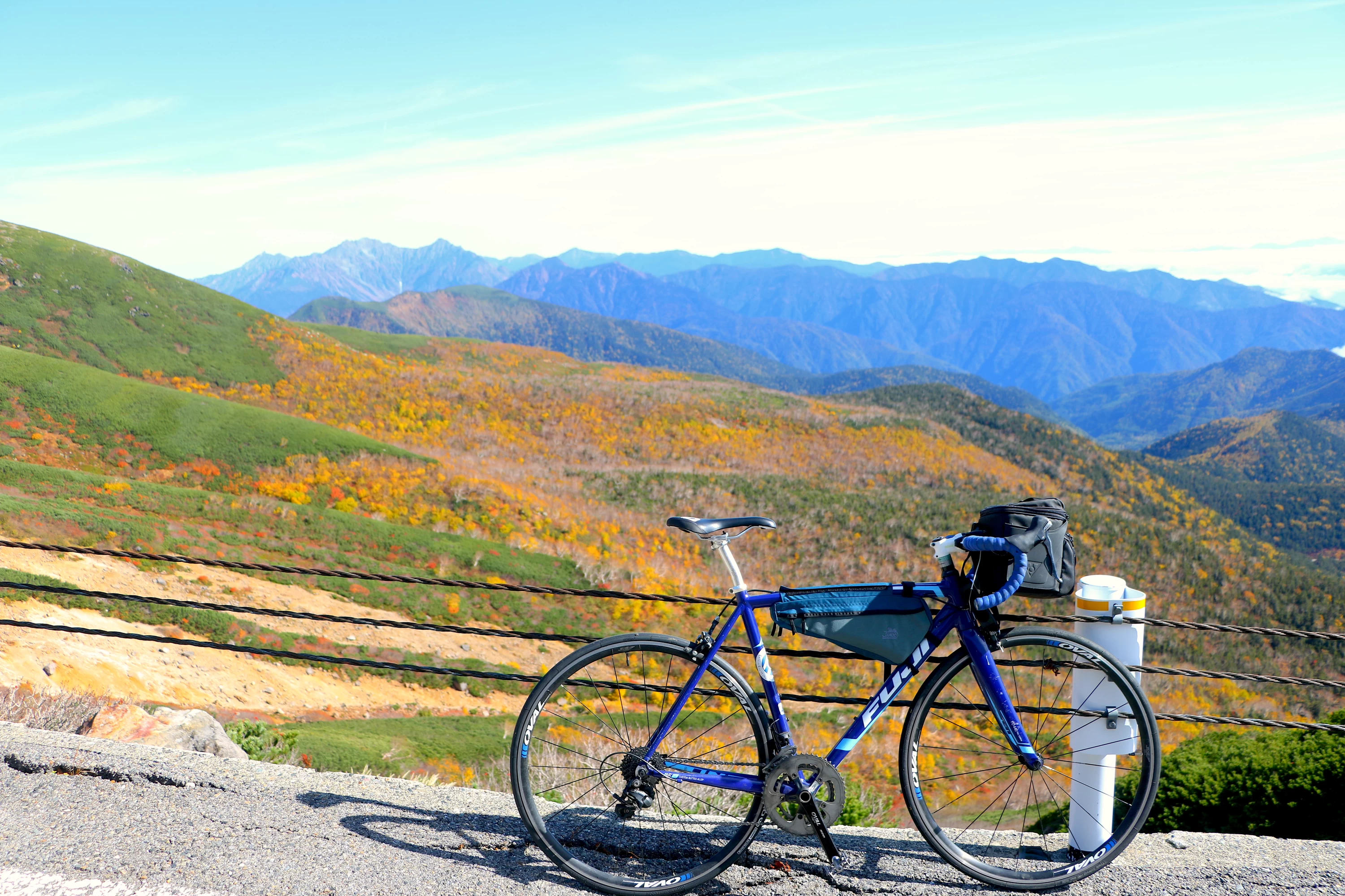 季節の移り変わりを自転車で楽しむ「紅葉ヒルクライム」の魅力｜旅色LIKES