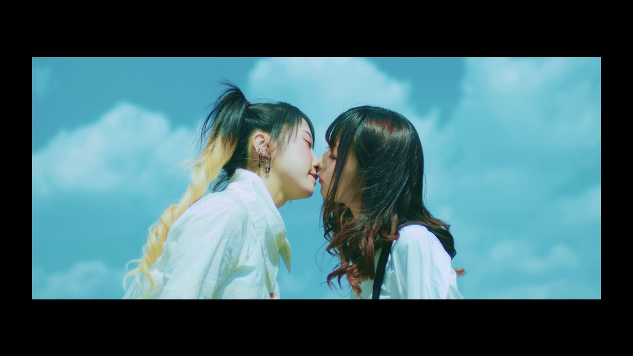 director、配信