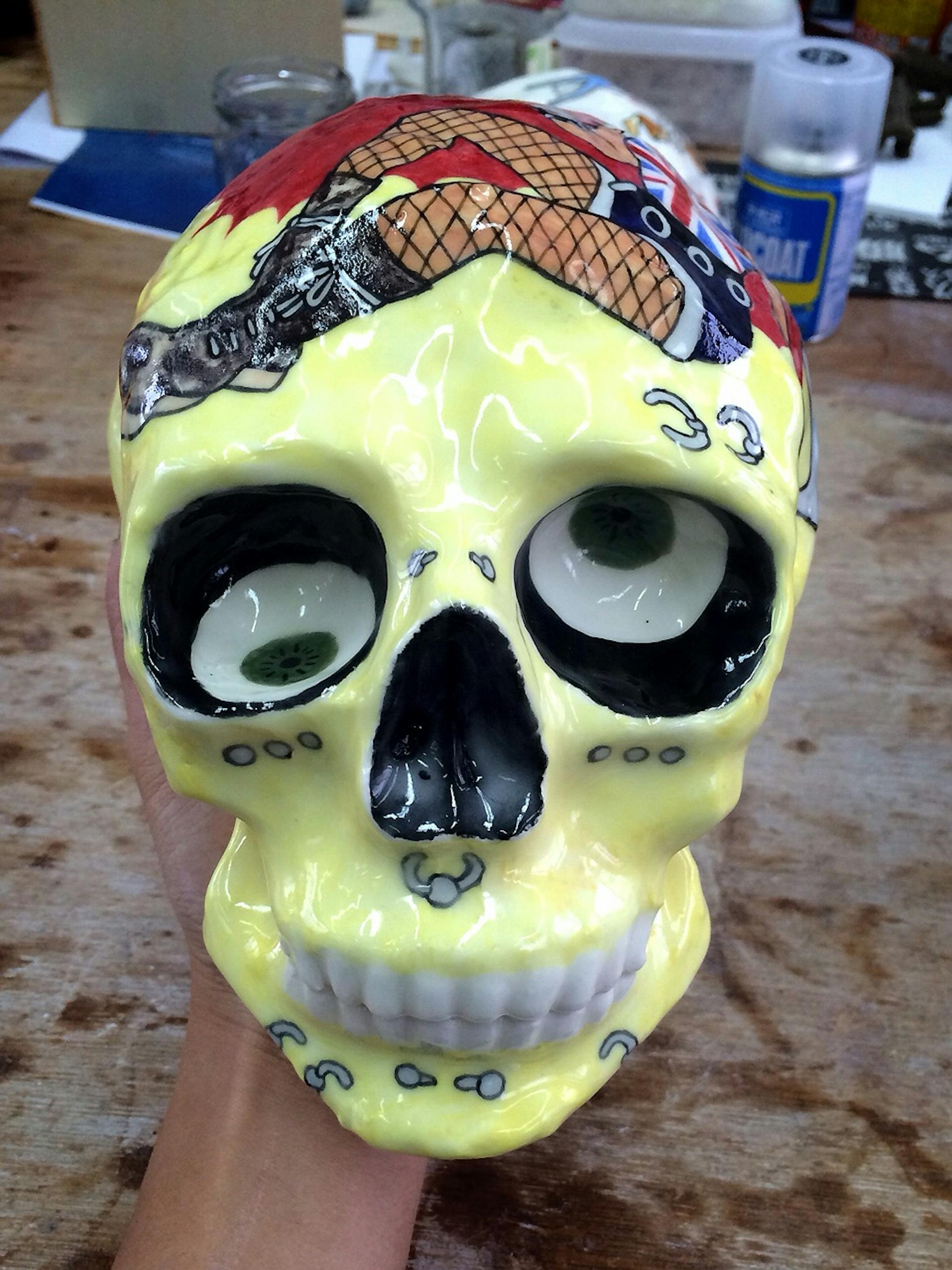 Ceramic skull/パンクスガール-1