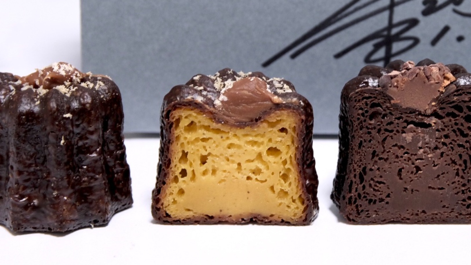 【名古屋駅】さつまいも好き必見『アッシュチョコレートワールド』の「王冠カヌレ」は焼き立て実演販売 - 土庄蘭 | Yahoo! JAPAN クリエイターズプログラム
