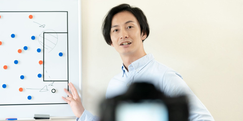 ライブ配信とは？人気の利用シーンや業界を支える職種を紹介します