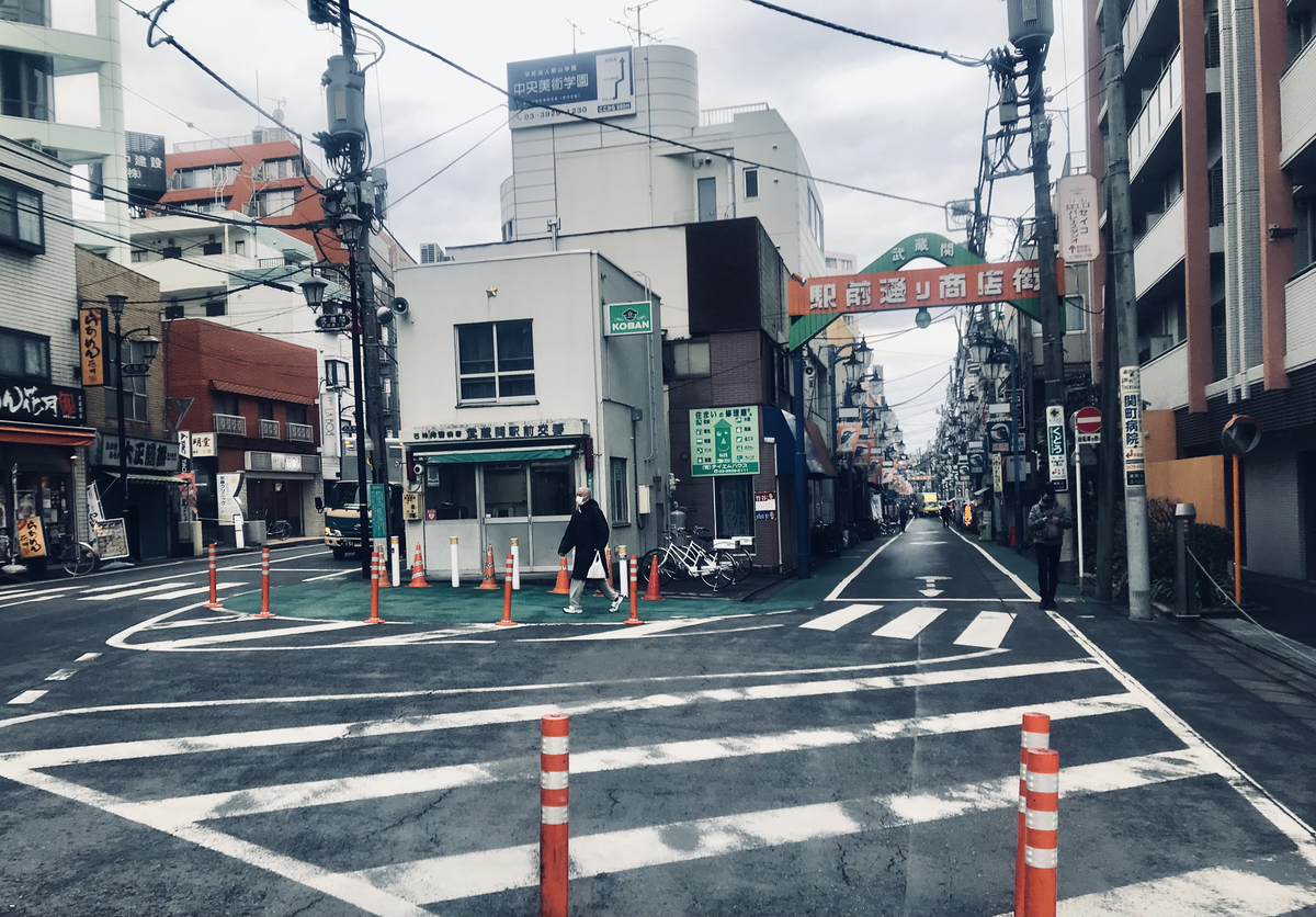 bg