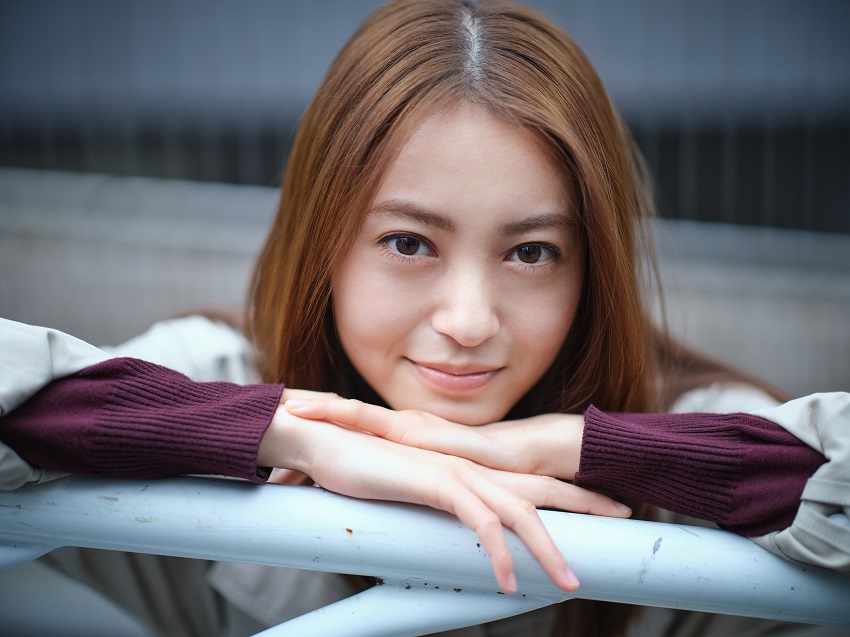 インタビュー、ガール