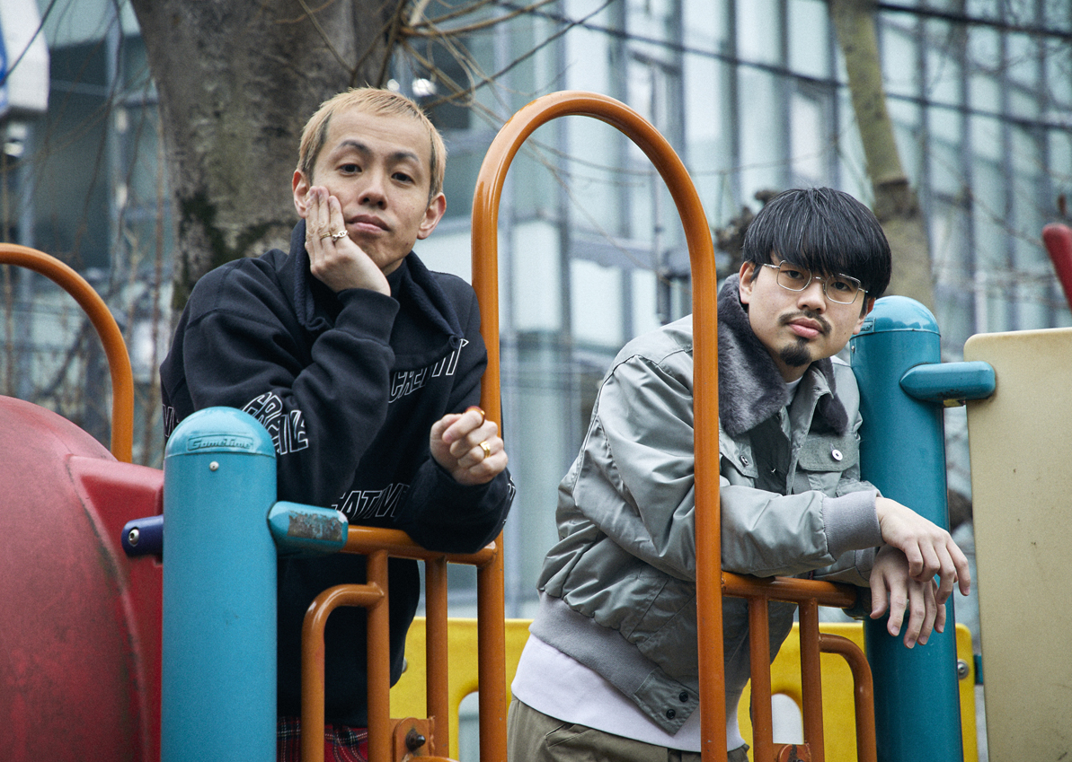 。、朝日新聞