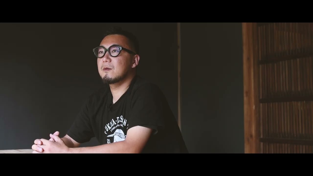 商業、オープニング