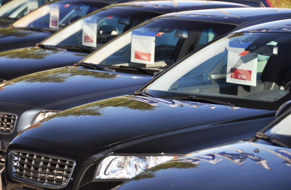 流行りの中古車「委託販売」って何？納得する金額で車を売却したい方は必見！ | MOBY [モビー]